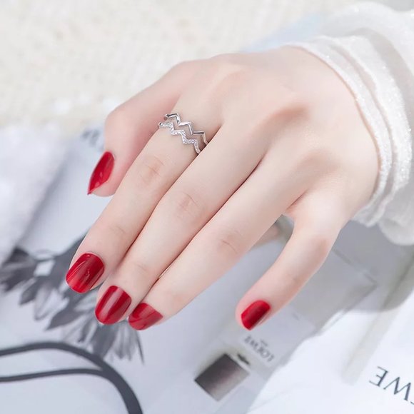 Beautiful 925 CZ Adjustable Ring - Picture 2 of 7